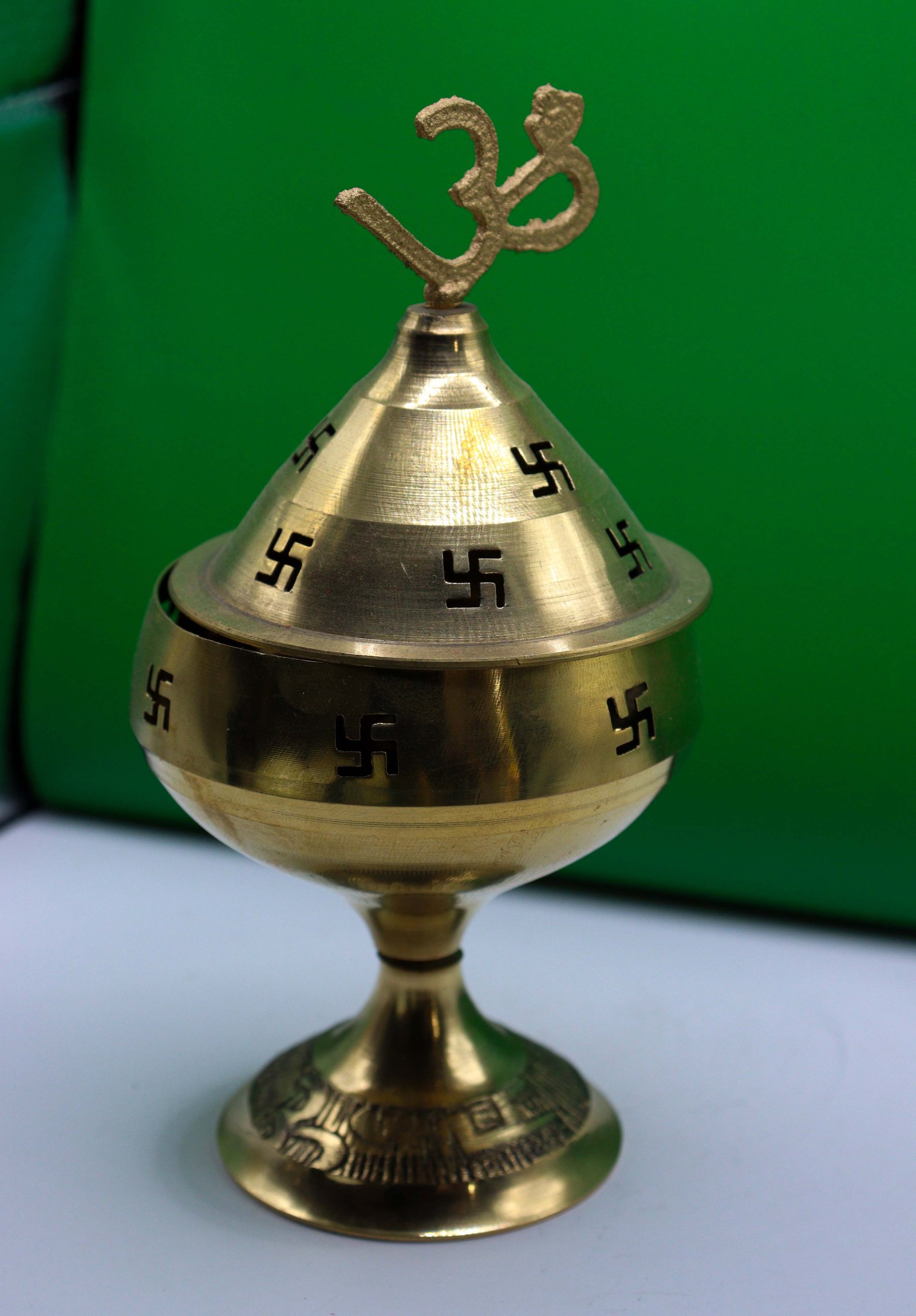 दीया स्टैंड (diya stand)